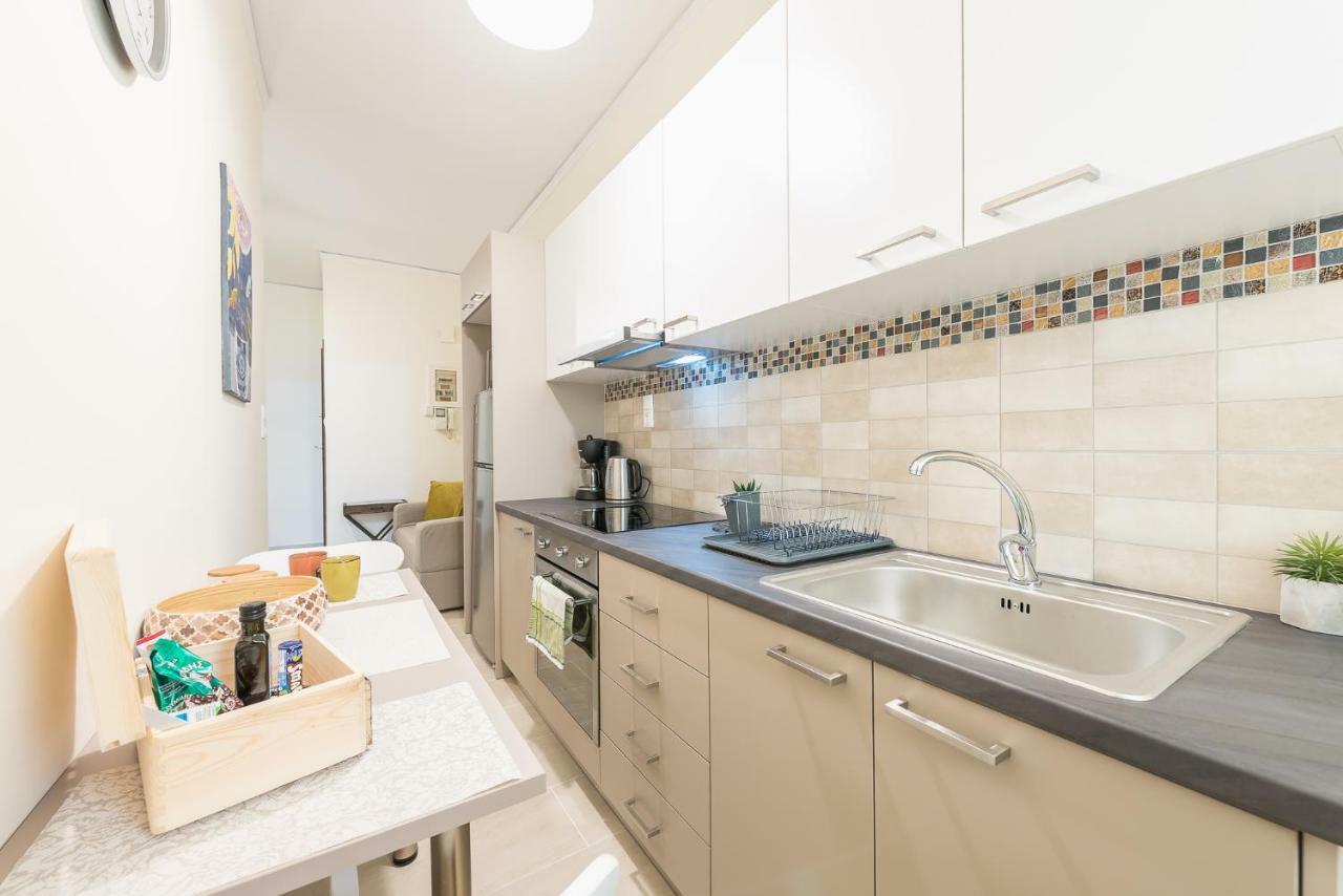 Stylish Kerameikos Apartment By Cloudkeys Athens Luaran gambar