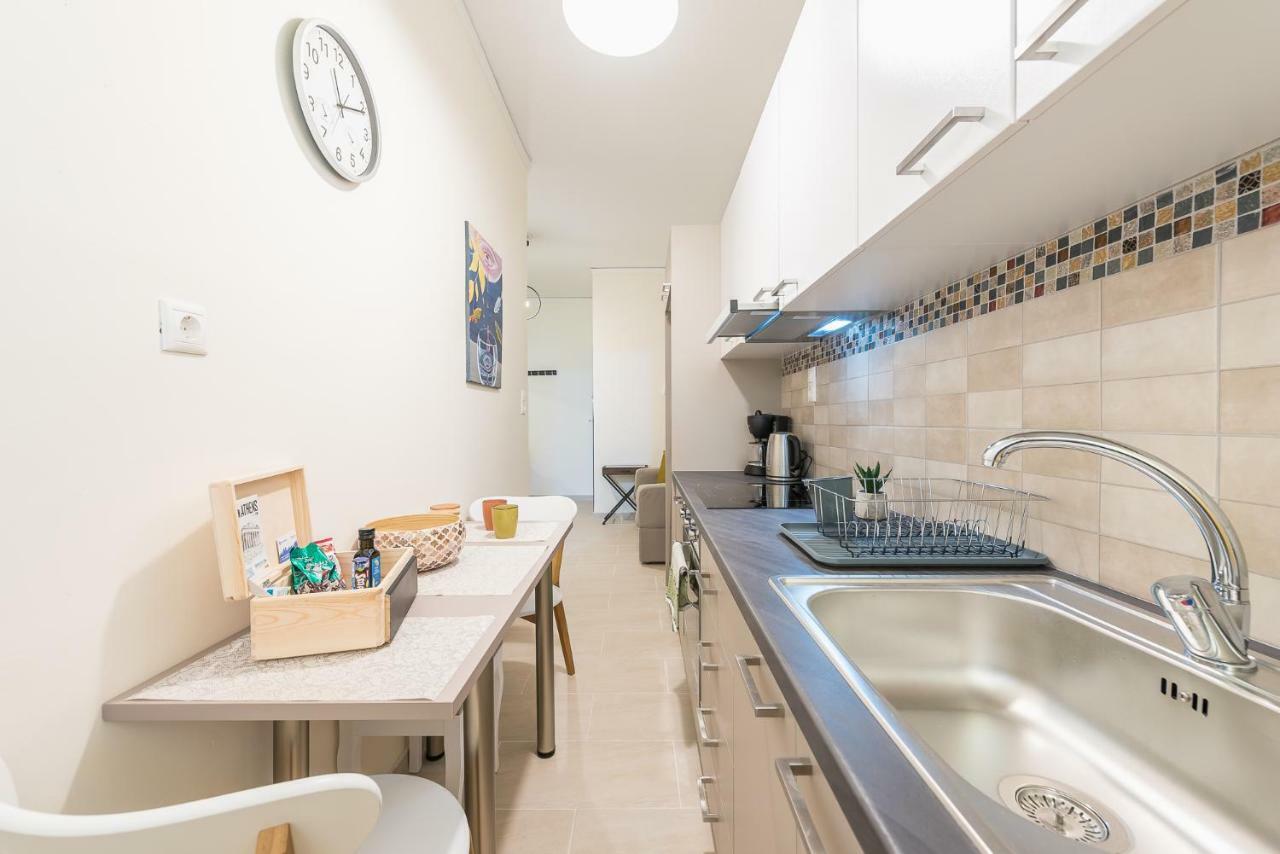 Stylish Kerameikos Apartment By Cloudkeys Athens Luaran gambar